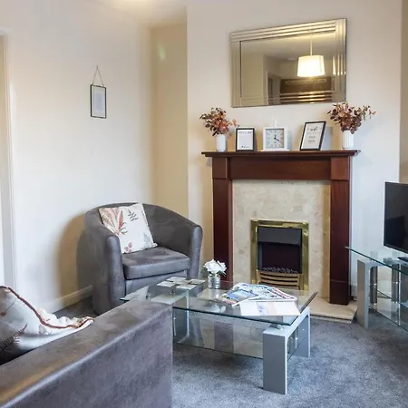 Adrian House, Near Hospital, Easy Parking + Garden Apartment Carlisle  Exterior photo