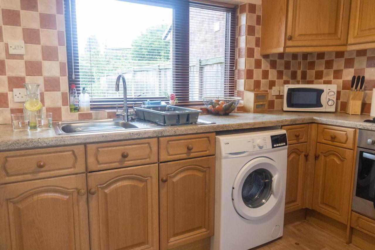 Adrian House, Near Hospital, Easy Parking + Garden