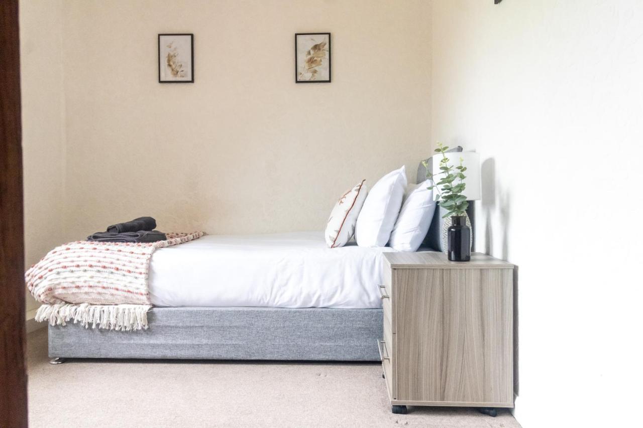 Apartment Adrian House, Near Hospital, Easy Parking + Garden *