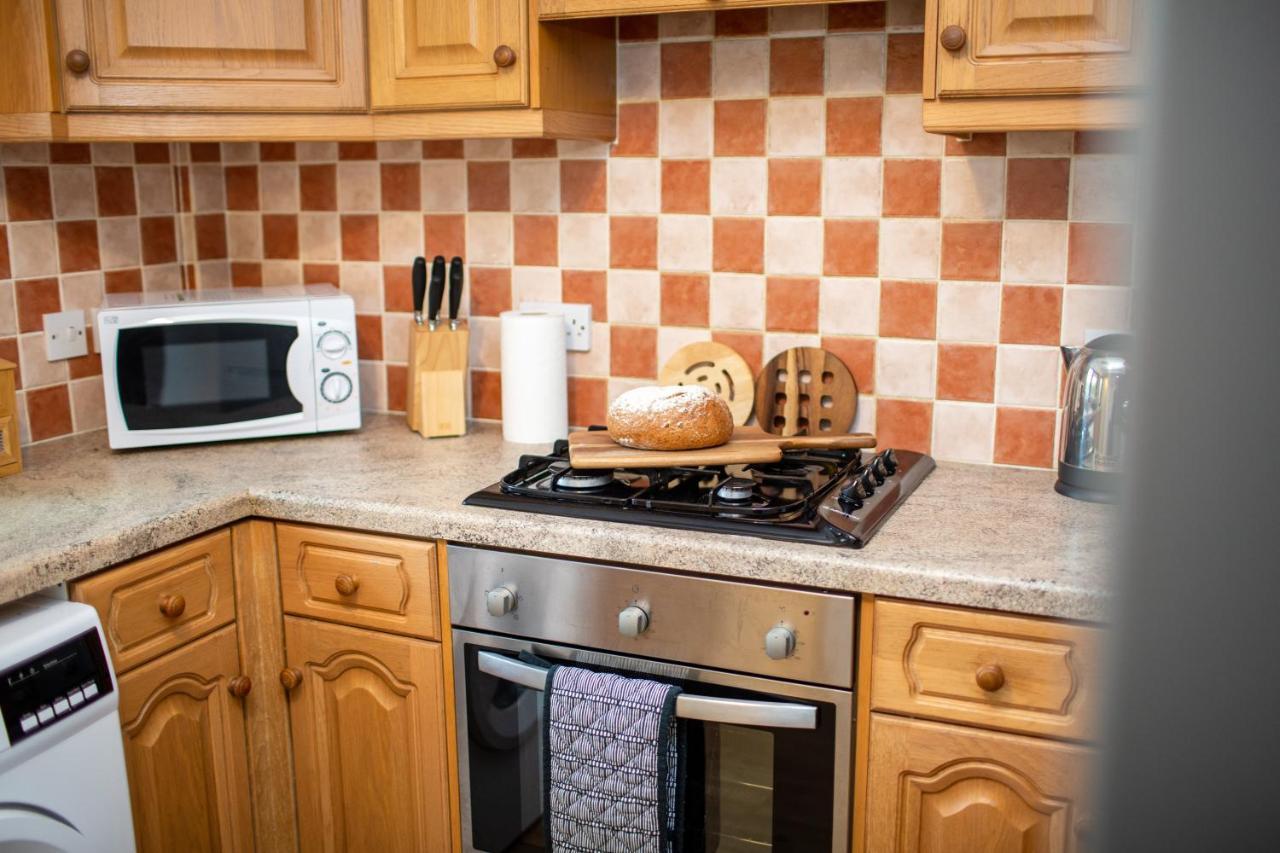 Apartment Adrian House, Near Hospital, Easy Parking + Garden *